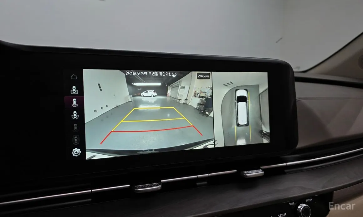 Photo 15 - Kia Carnival