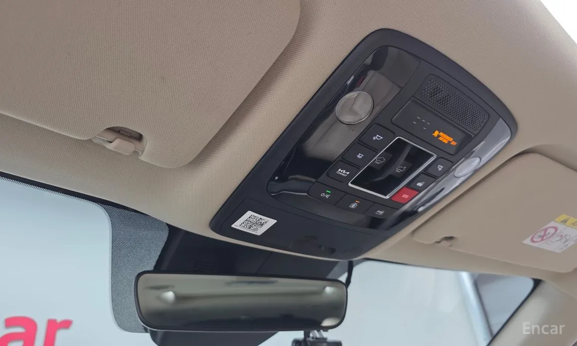 Photo 19 - Kia Carnival