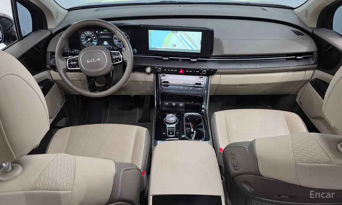 Photo 7 - Kia Carnival