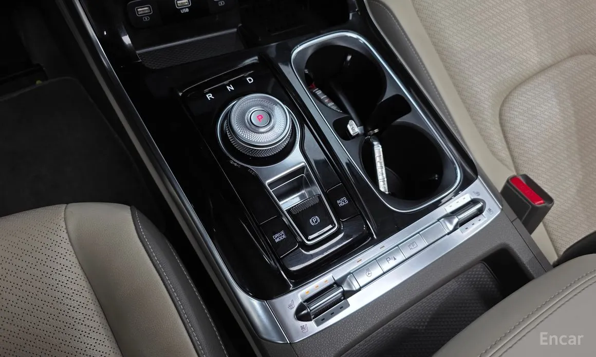 Photo 9 - Kia Carnival