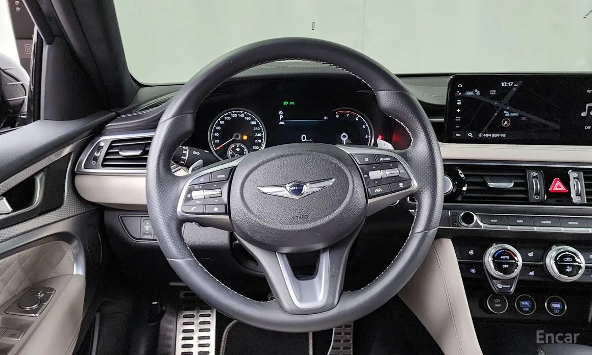 Фото 13 - Genesis G70