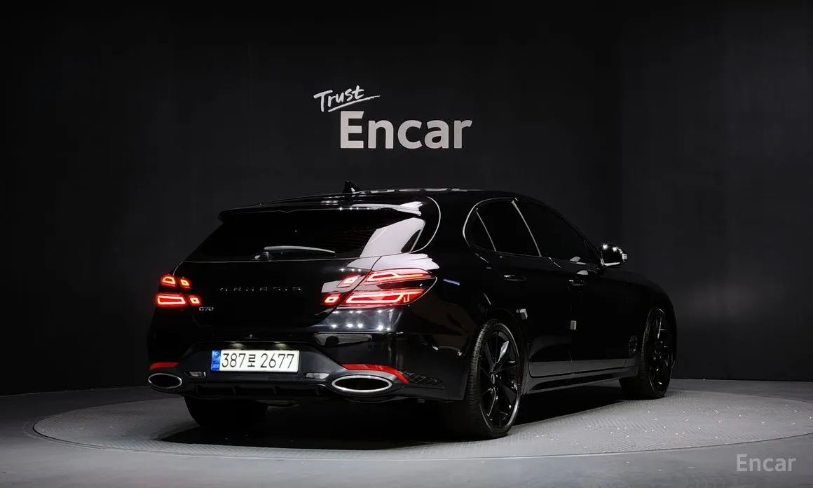 Фото 2 - Genesis G70