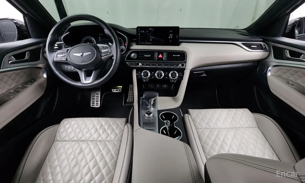 Фото 7 - Genesis G70