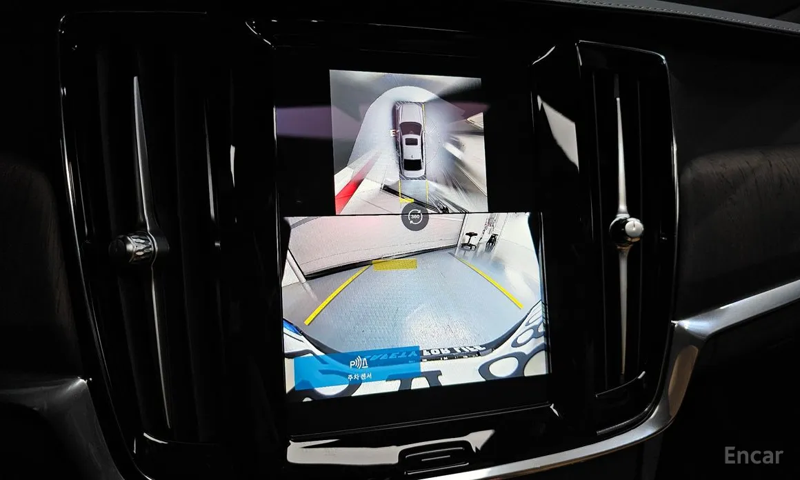 Фото 15 - Volvo S90