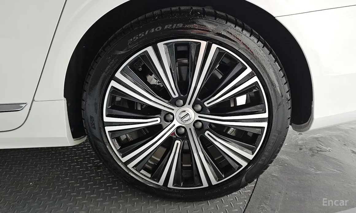 Фото 5 - Volvo S90