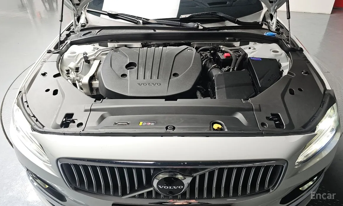 Фото 6 - Volvo S90