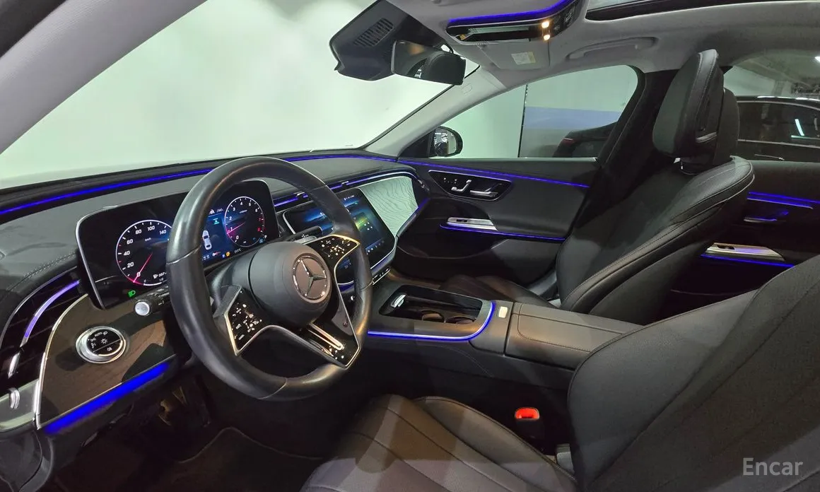 Фото 19 - Mercedes-Benz E-Class