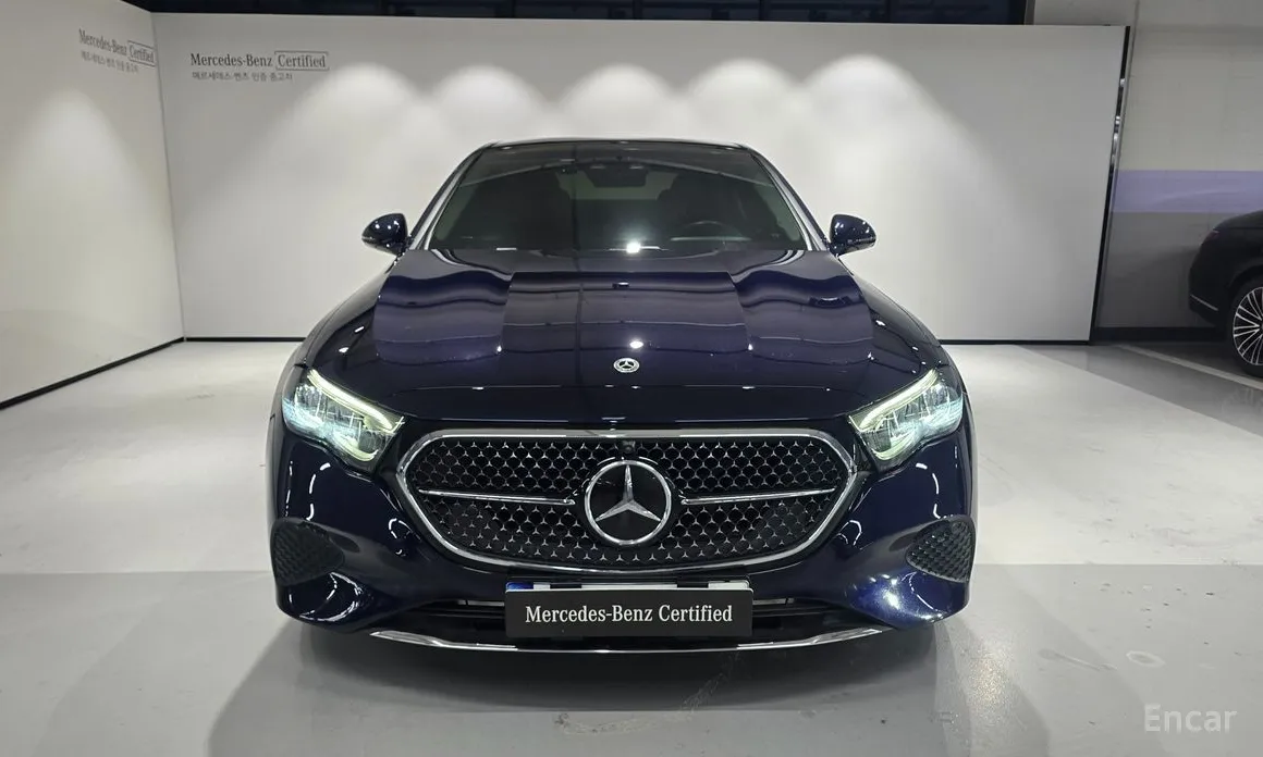 Фото 6 - Mercedes-Benz E-Class