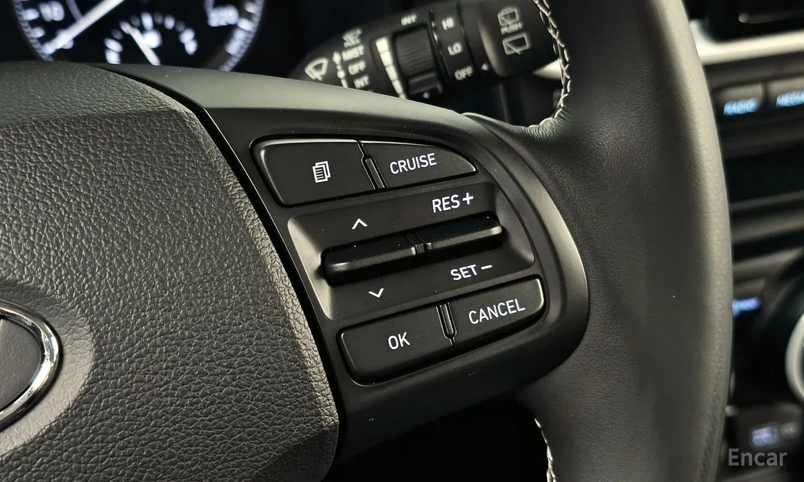 Фото 14 - Hyundai Venue