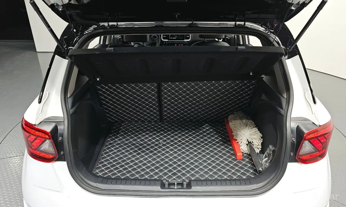 Фото 20 - Hyundai Venue