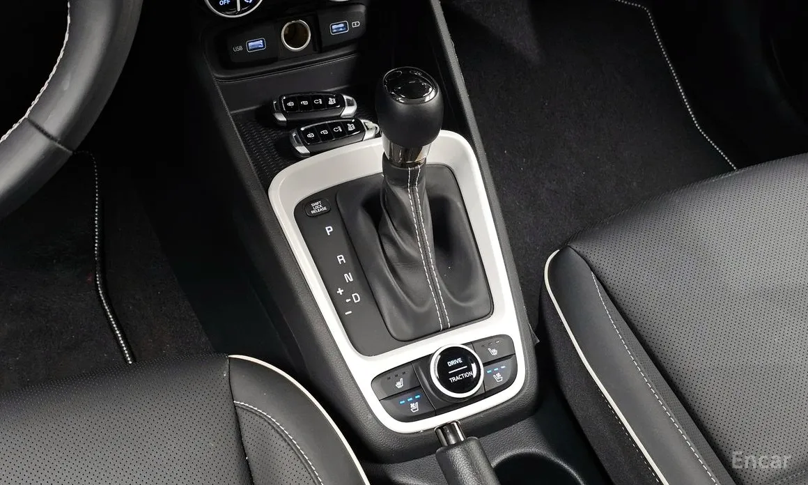 Фото 9 - Hyundai Venue