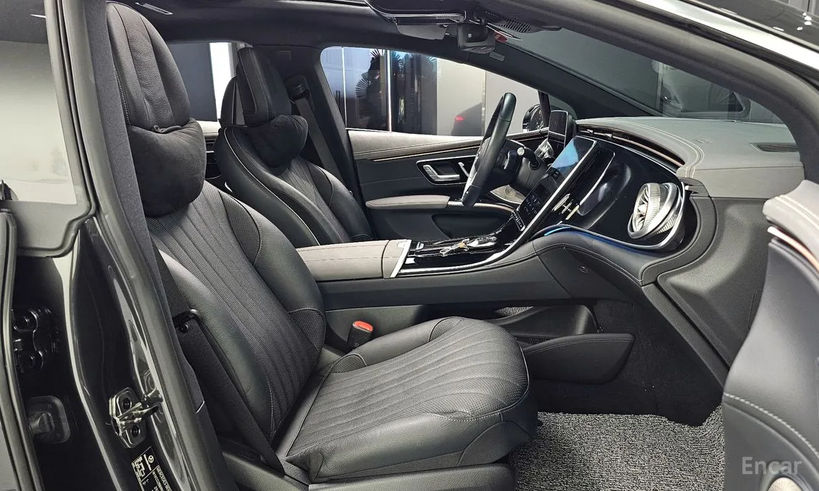 Фото 10 - Mercedes-Benz EQS