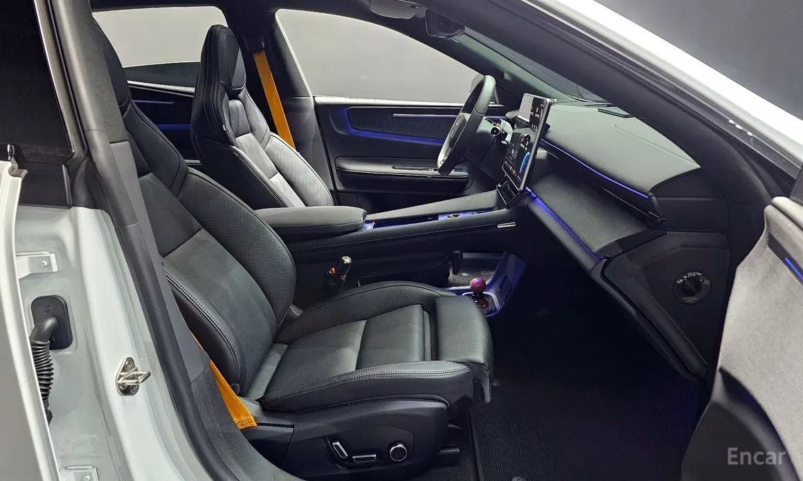 Фото 11 - Polestar 4