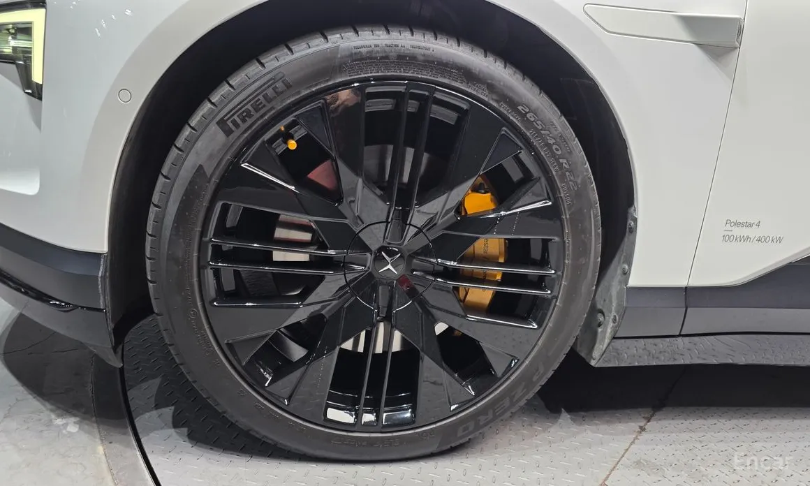 Фото 5 - Polestar 4