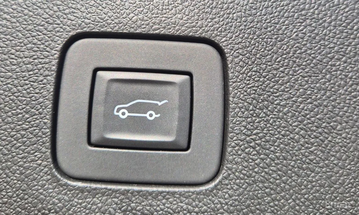 Фото 12 - Chevrolet Trax