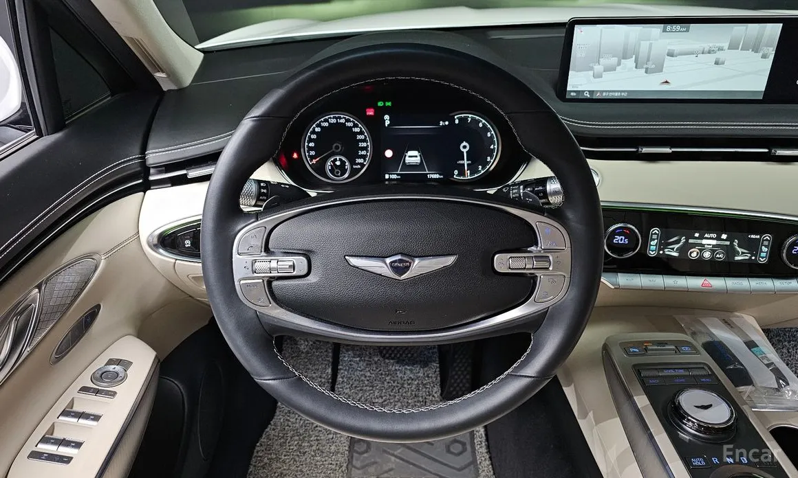 Photo 13 - Genesis GV70