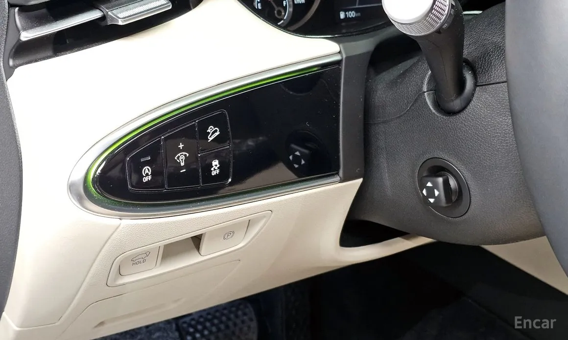 Photo 16 - Genesis GV70