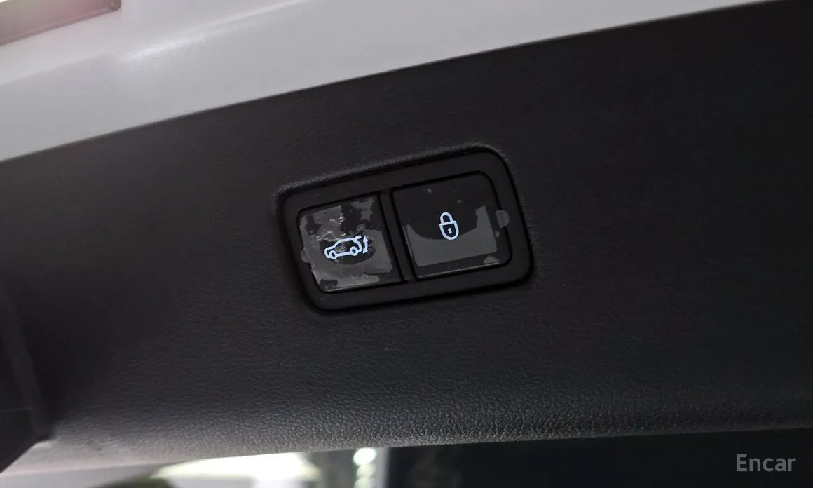 Photo 17 - Genesis GV70