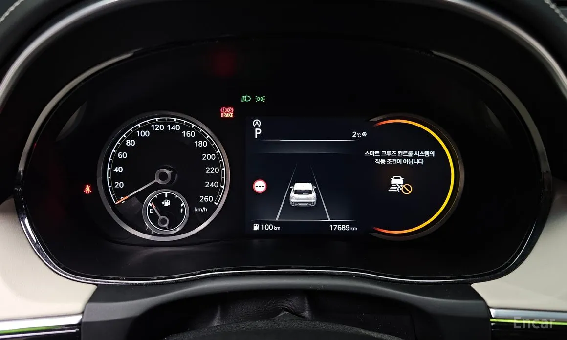 Photo 8 - Genesis GV70