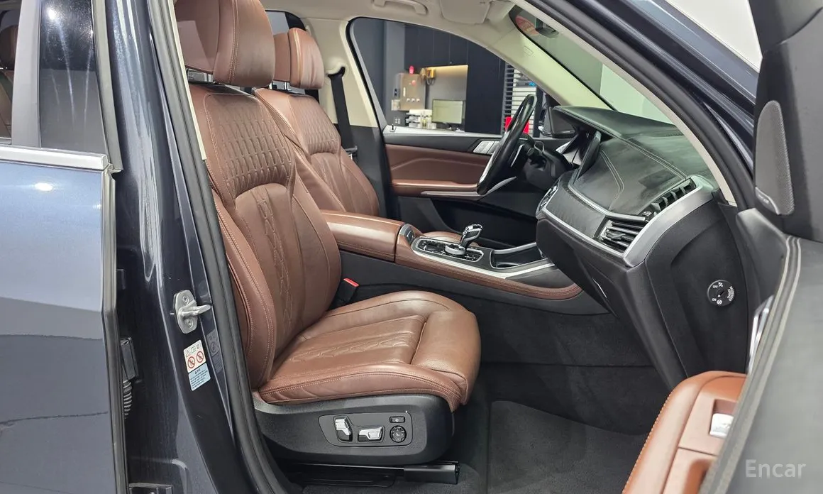 Фото 11 - BMW X7