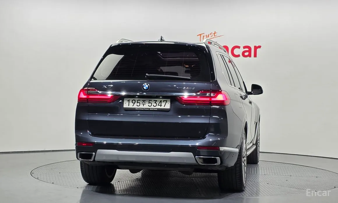 Фото 4 - BMW X7