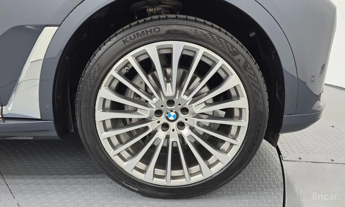 Фото 5 - BMW X7