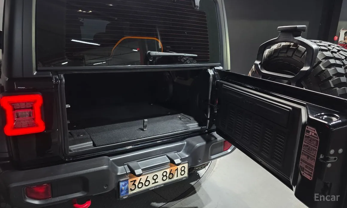 Фото 20 - Jeep Wrangler