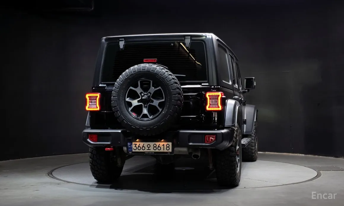 Фото 4 - Jeep Wrangler