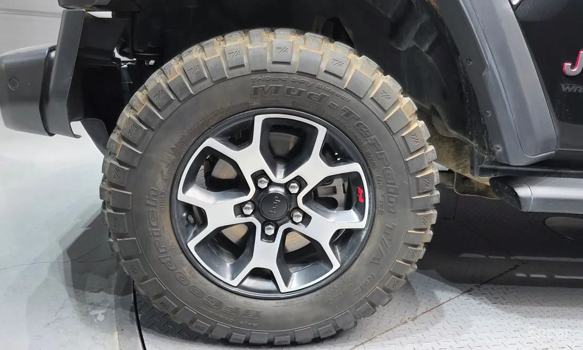 Фото 5 - Jeep Wrangler