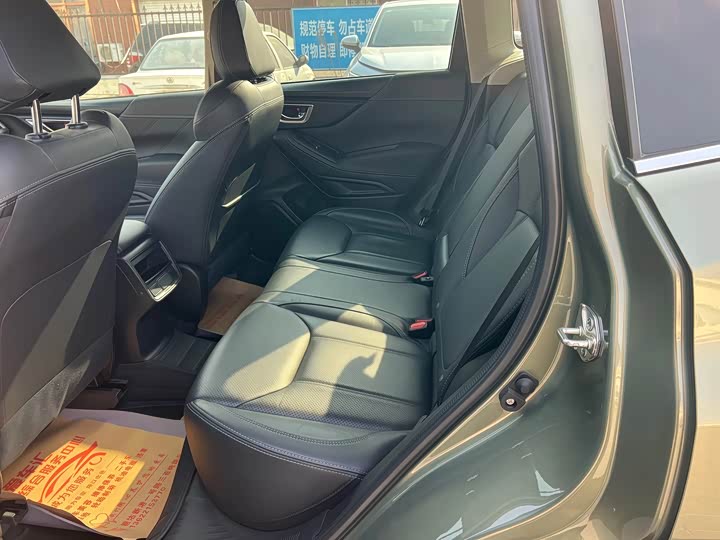 Photo 7 - Subaru Forester