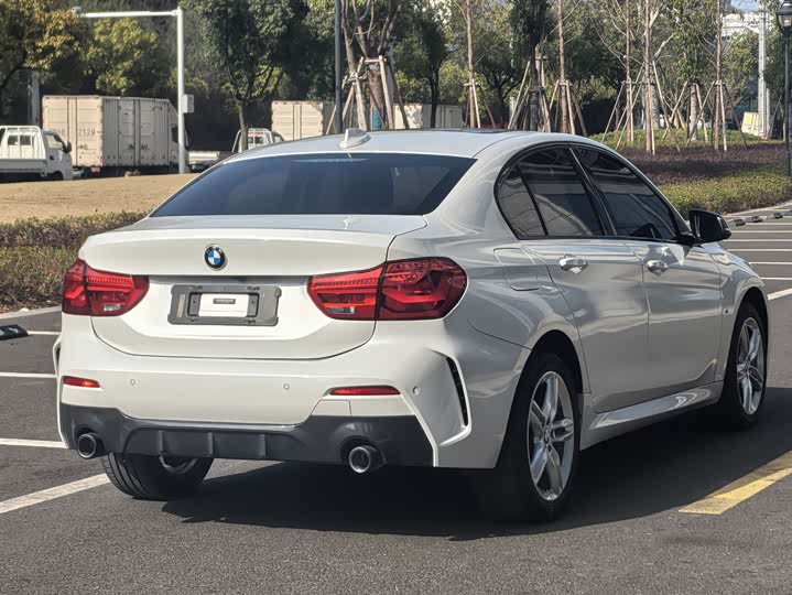 Фото 6 - BMW 1 Series