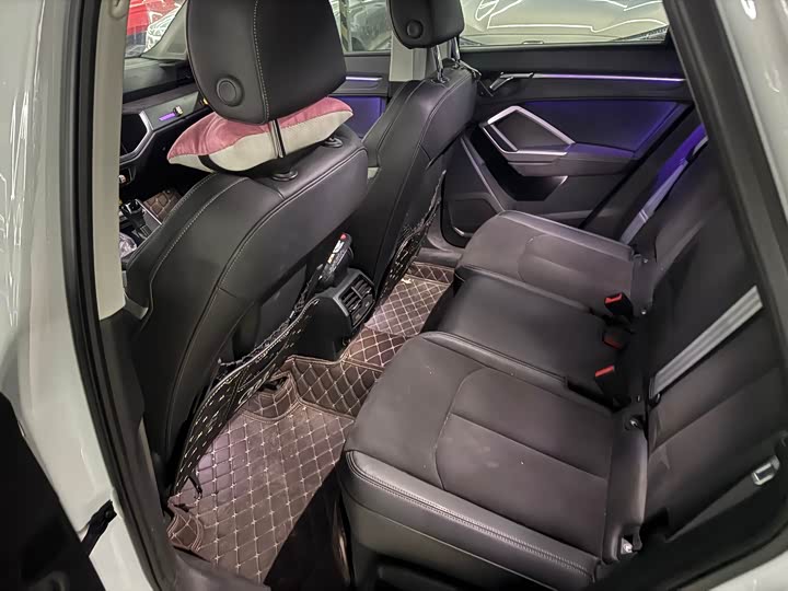 Фото 8 - Audi Q3