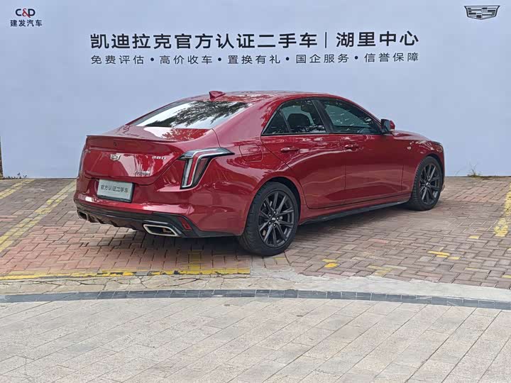 Фото 6 - Cadillac CT4
