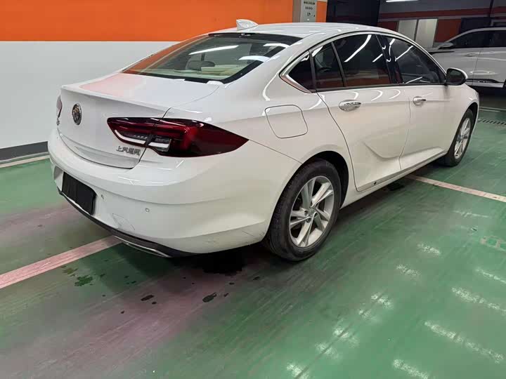 Фото 9 - Buick Regal