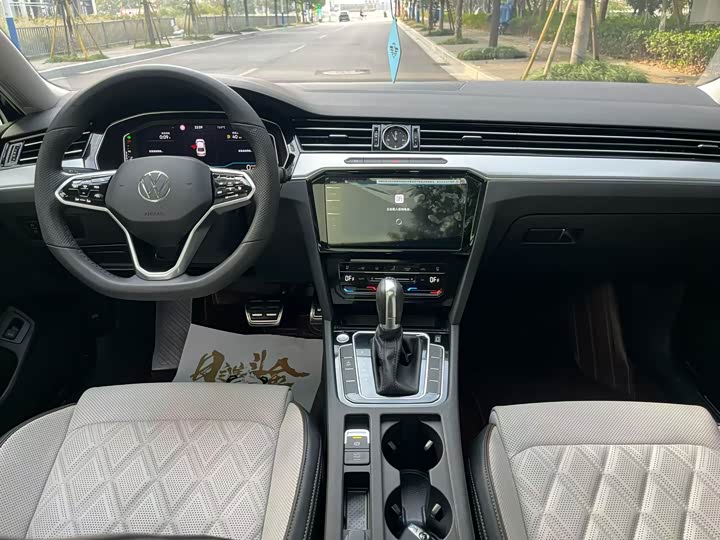 Фото 8 - Volkswagen Magotan