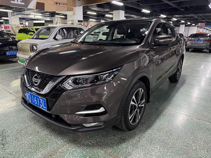 Фото 1 - Nissan Qashqai