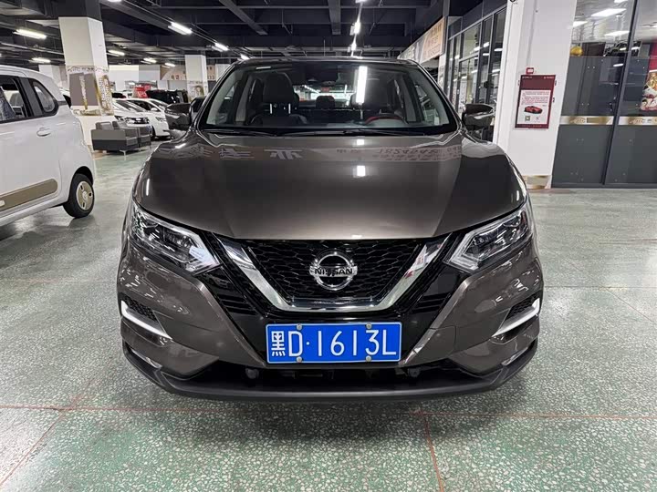 Фото 9 - Nissan Qashqai