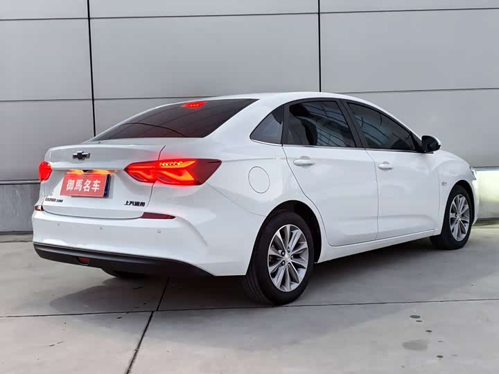 Фото 4 - Chevrolet Monza