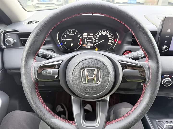 Фото 9 - Honda Vezel