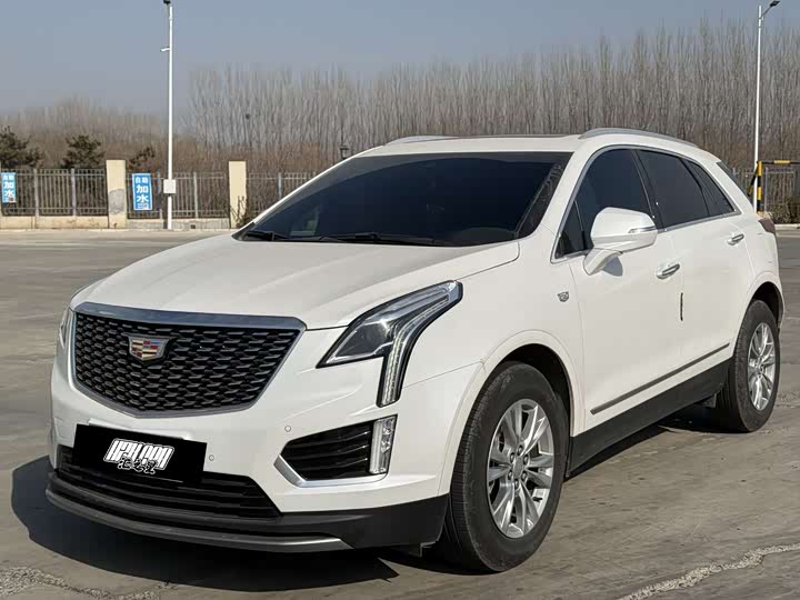 Фото 1 - Cadillac XT5
