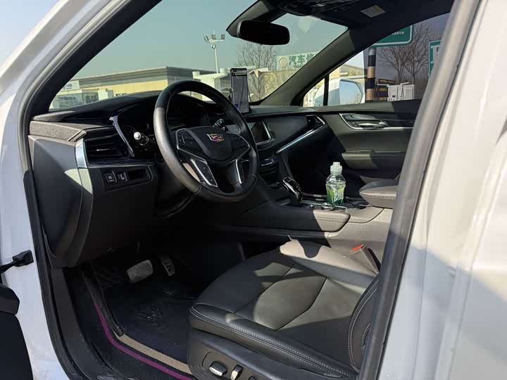 Фото 4 - Cadillac XT5