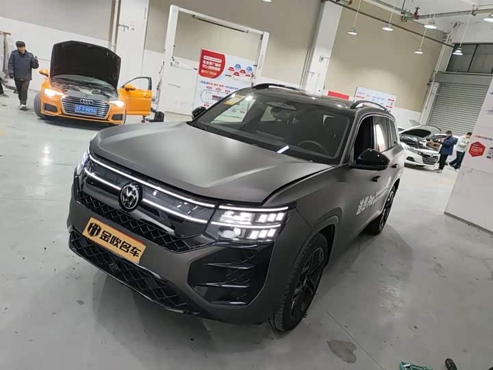 Фото 1 - Volkswagen Teramont Pro