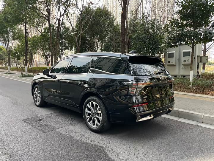 Фото 5 - Ford Edge