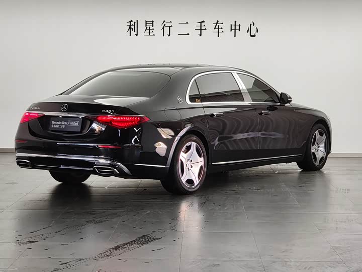 Фото 2 - Mercedes-Benz Maybach S-Class