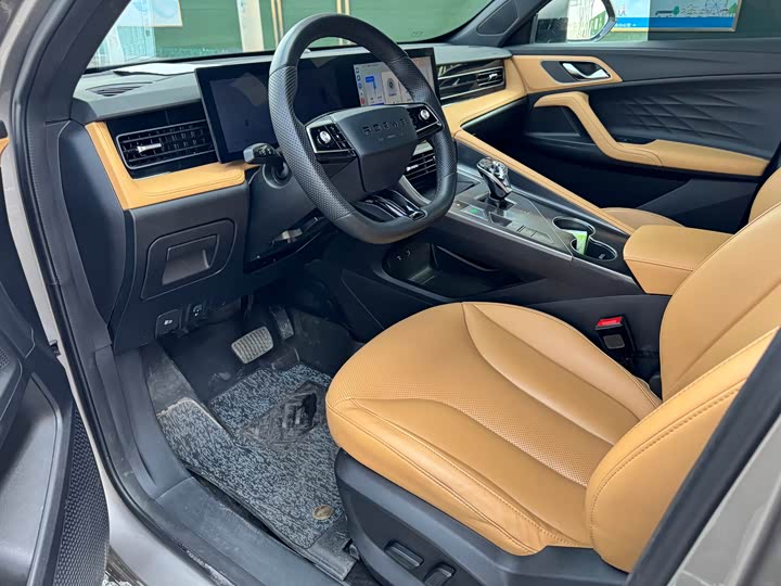 Фото 5 - Roewe RX5