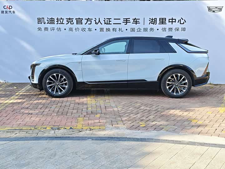 Фото 7 - Cadillac Lyriq