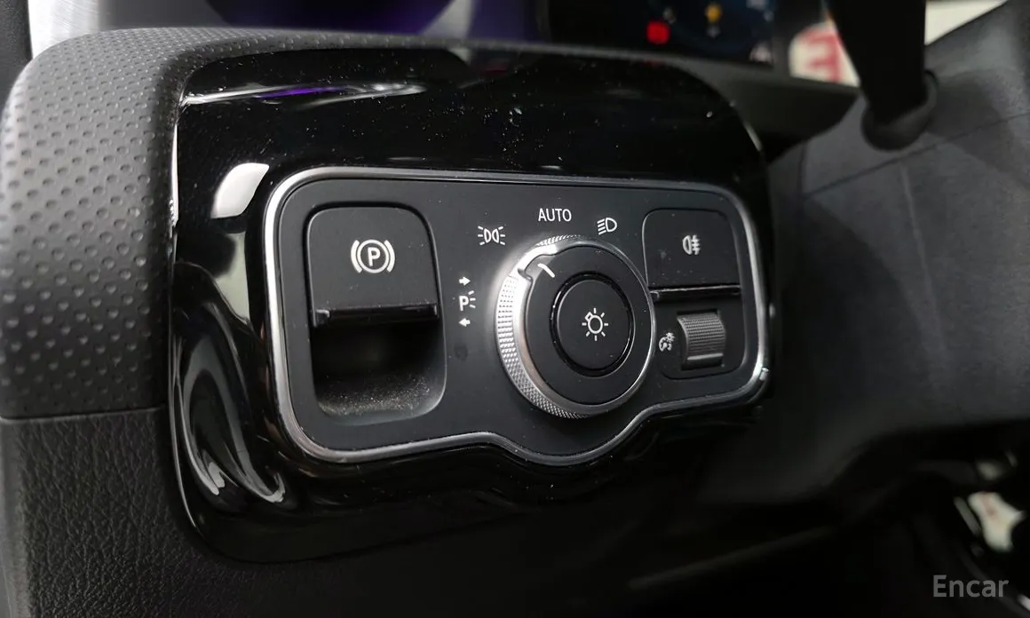 Фото 12 - Mercedes-Benz CLA-Class