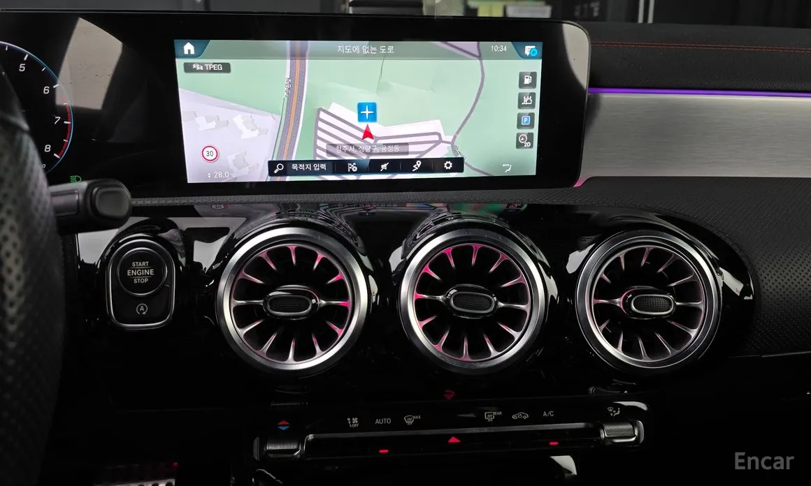 Фото 13 - Mercedes-Benz CLA-Class