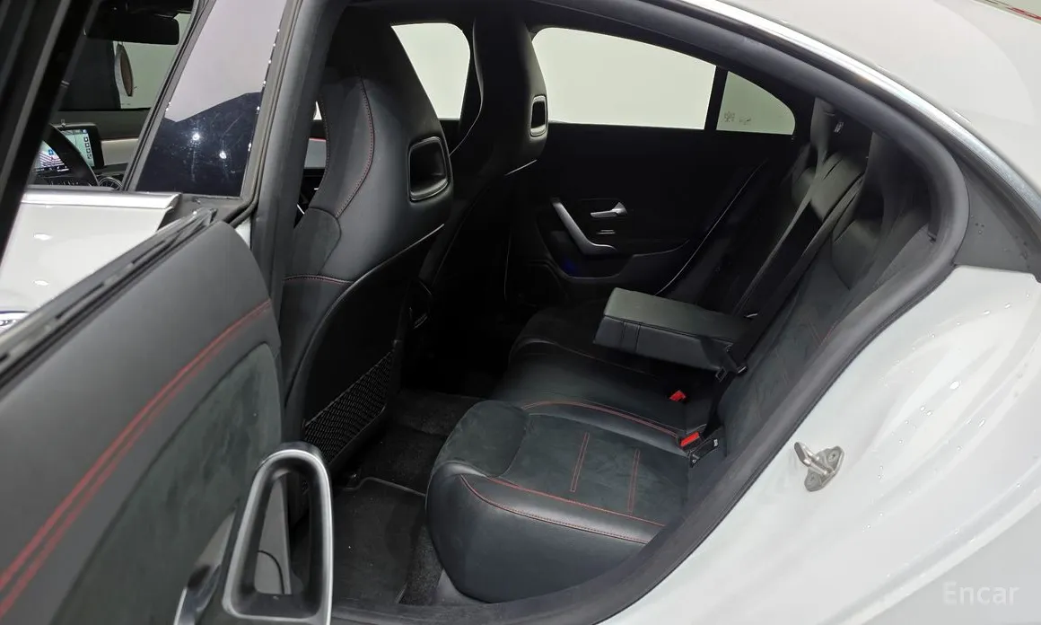 Фото 20 - Mercedes-Benz CLA-Class