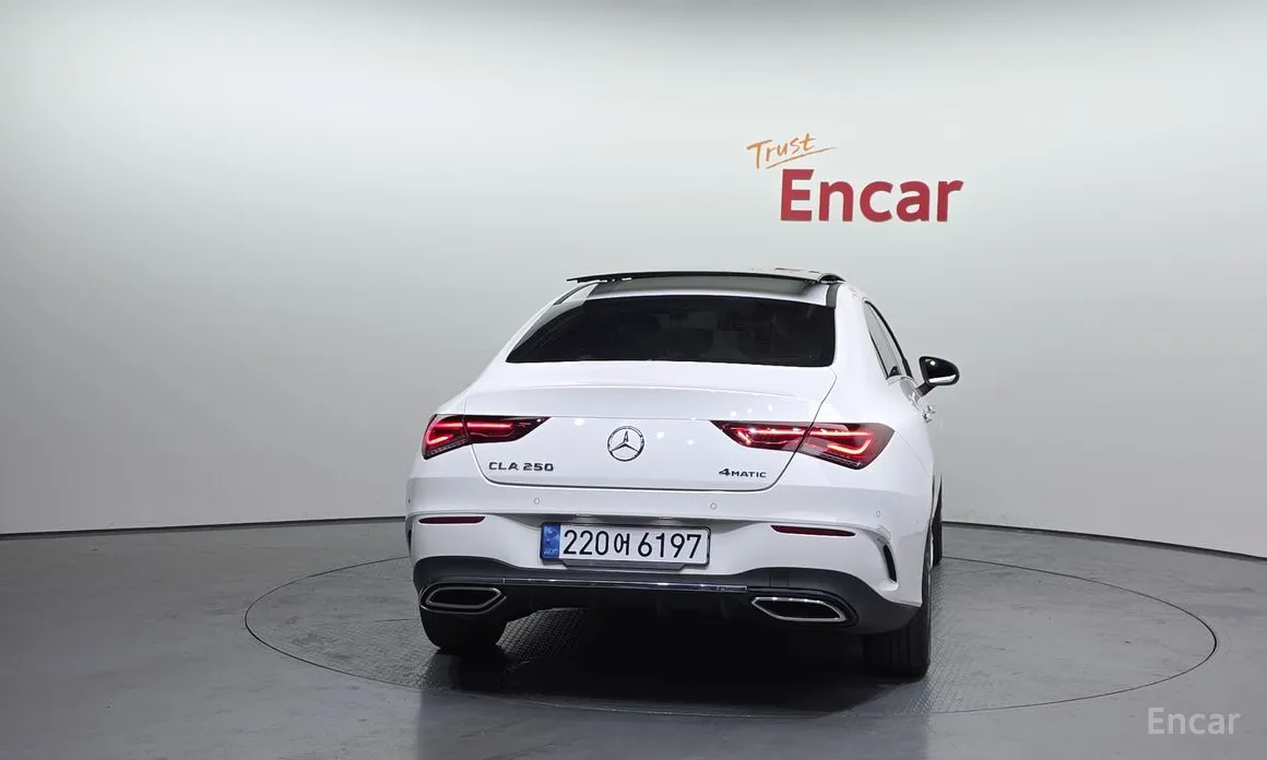 Фото 4 - Mercedes-Benz CLA-Class